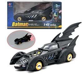 1:43 Инерционная машинка Batman, с подсветкой и звуковыми эффектами