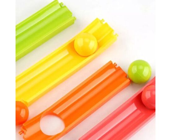 Горка с шариками и молоточком