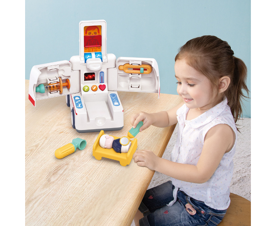 Машинка «Скорая помощь» со световыми и звуковыми эффектами от бренда Hola Toys