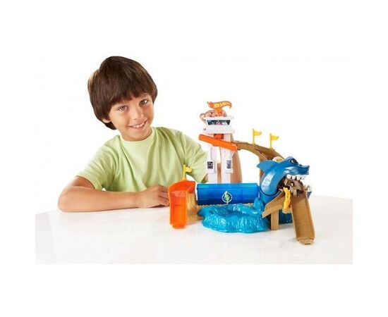 Игровой набор Hot Wheels Трек "Охота на акулу" Игровой набор Hot Wheels Трек "Охота на акулу"