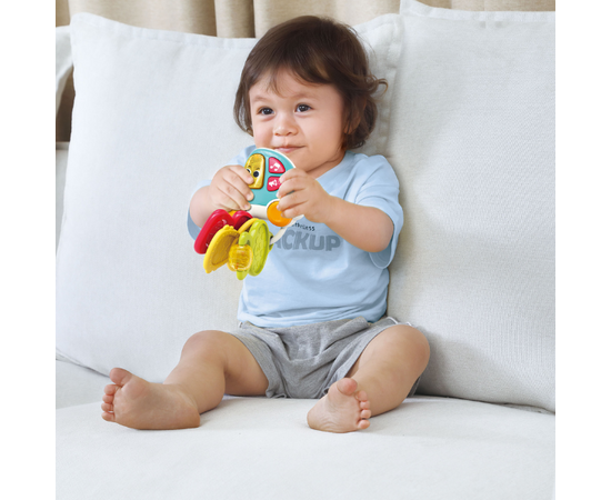 Музыкальная погремушка «Машинка с ключиками» с подсветкой и звуками от бренда Hola Toys